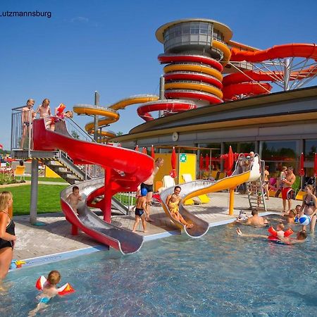 Familien Chalet Mit Direktem Bademantelgang Zur Therme Lutzmannsburg Extérieur photo